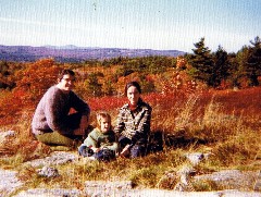 H017- Ron, Kat, Ruth Bennett McDougal Dorrough